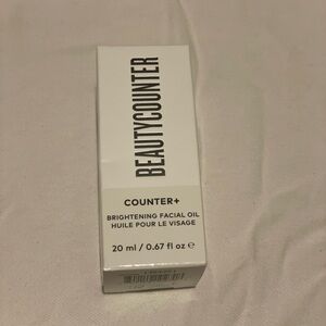 Beautycounter+ brightening face oil (1)